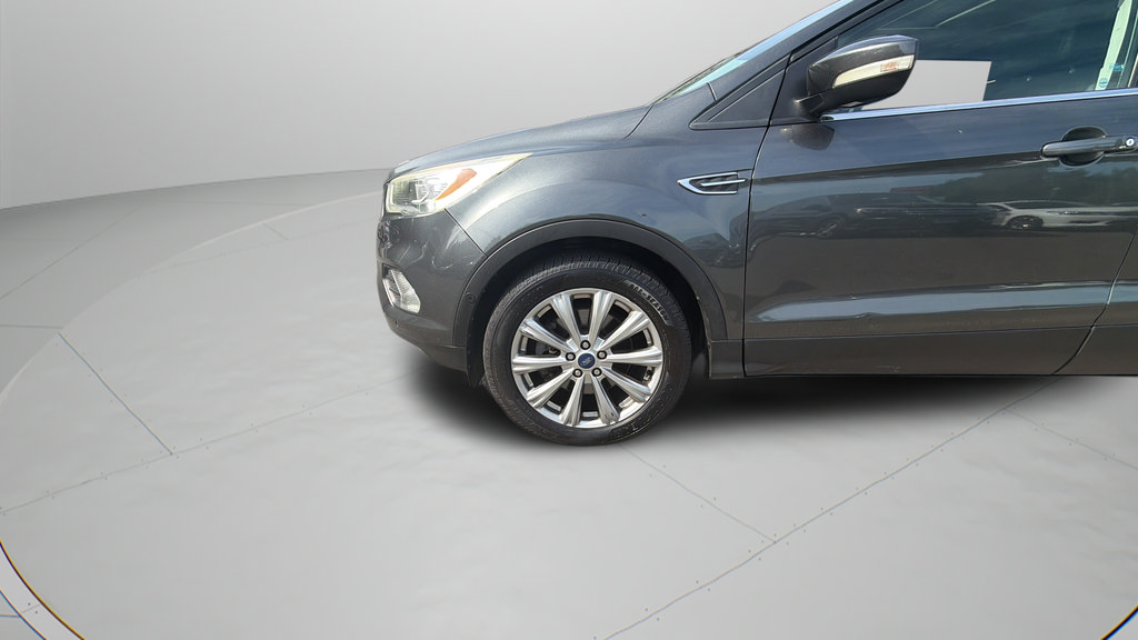 Used 2017 Ford Escape Titanium w/ Equipment Group 301A AWD/4WD image 34