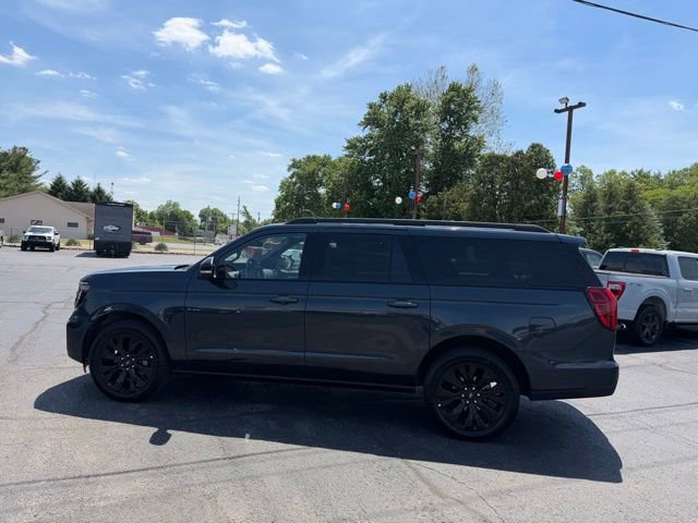 Used 2025 Ford Expedition Max Platinum w/ Stealth Appearance Package AWD/4WD image 20