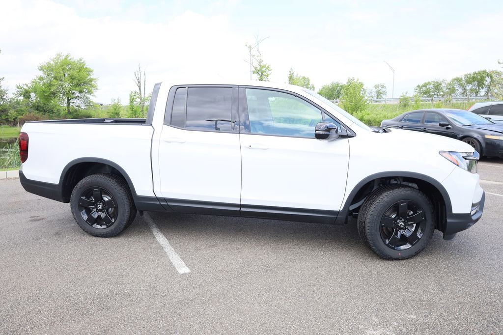 New 2026 Honda Ridgeline Black Edition image 8