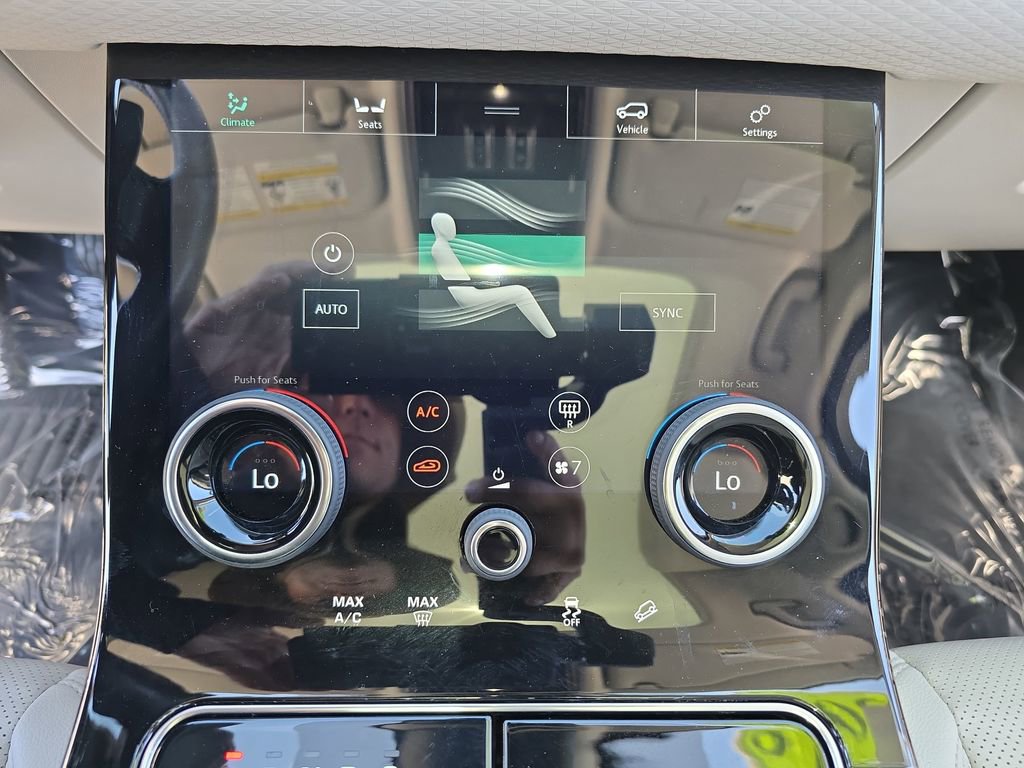 Used 2019 Land Rover Range Rover Velar S AWD/4WD image 27