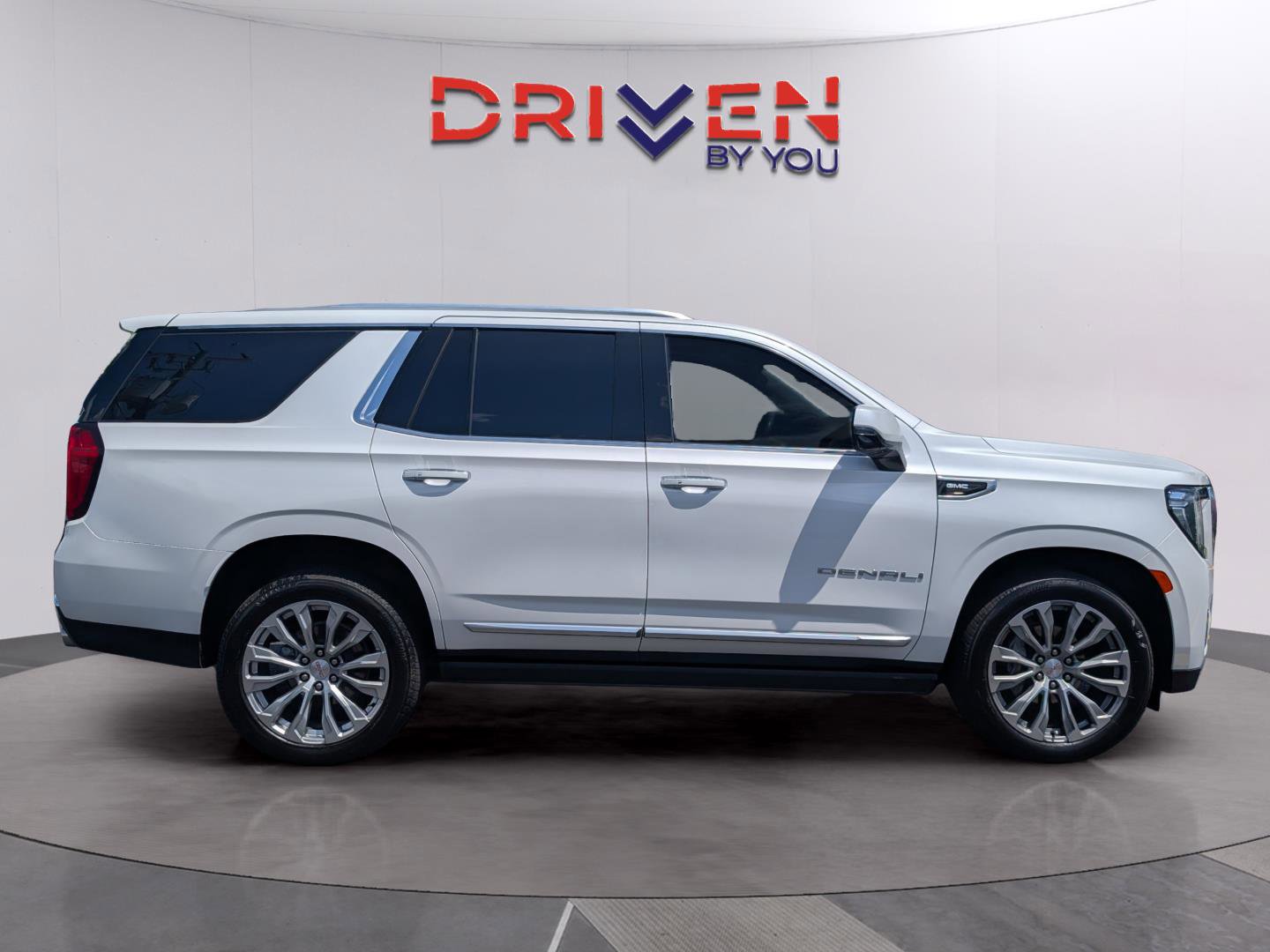 Used 2021 GMC Yukon Denali RWD image 6