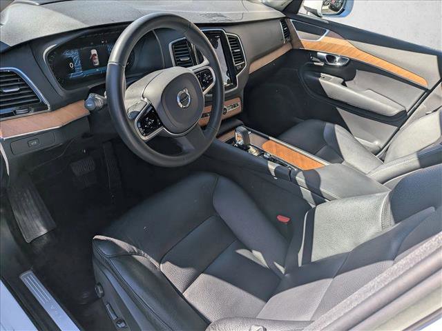 Certified 2023 Volvo XC90 B5 Plus image 9