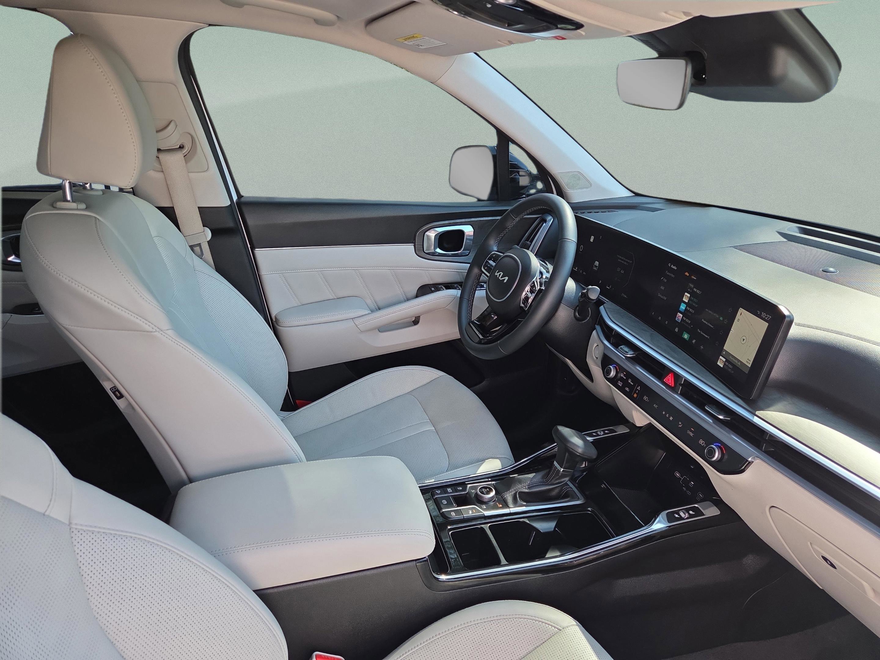 Used 2024 Kia Sorento SX image 27