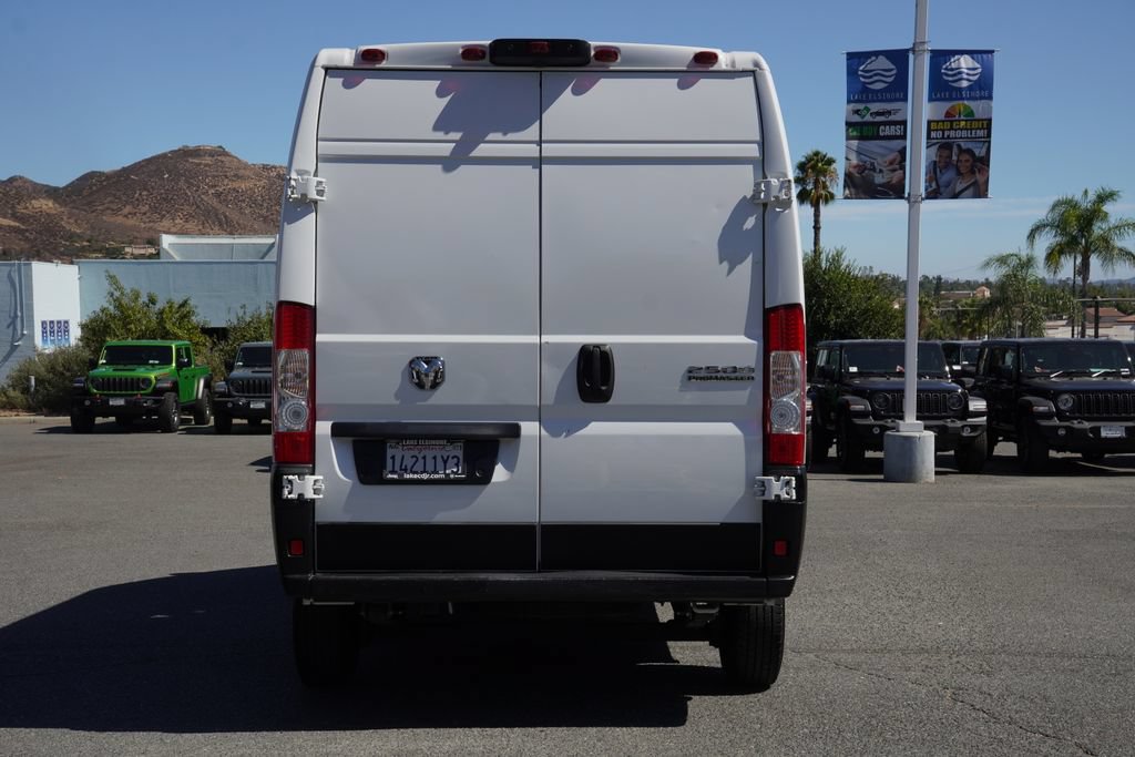Used 2024 RAM ProMaster 2500 w/ Convenience Group FWD image 5