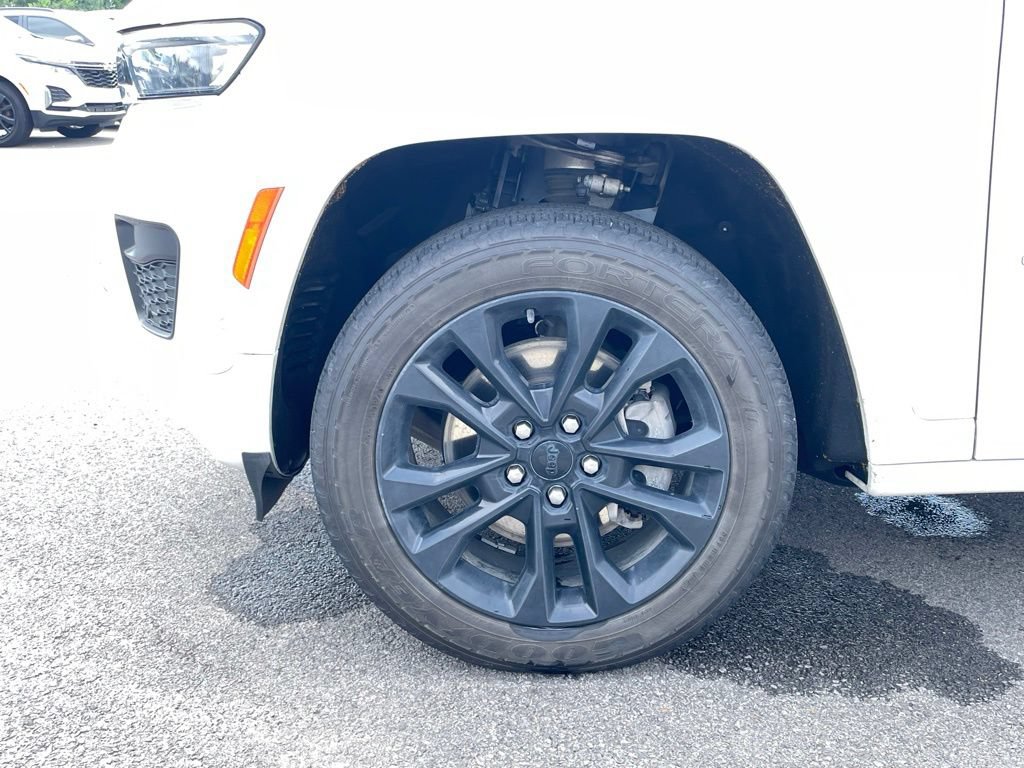 Used 2023 Jeep Grand Cherokee L Overland AWD/4WD image 32