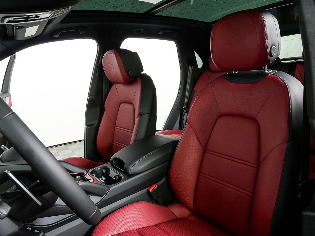 New 2026 Porsche Cayenne E-Hybrid image 5