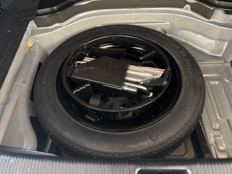 Used 2010 Mercedes-Benz E 550 Coupe image 35