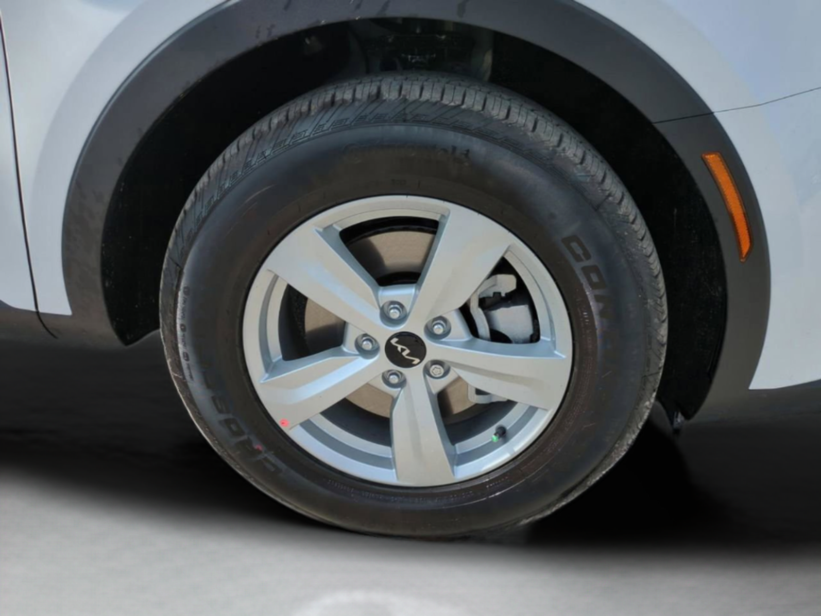 New 2026 Kia Sorento LX FWD image 12