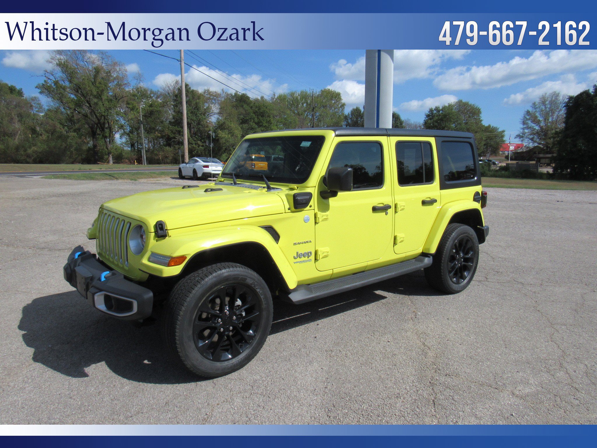 Used 2022 Jeep Wrangler Unlimited Sahara w/ Cold Weather Group AWD/4WD image 4