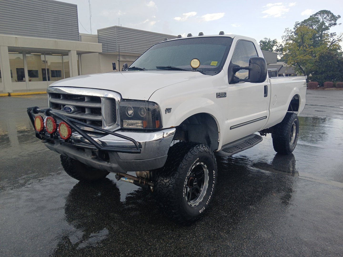 Used 2000 Ford F250 Lariat AWD/4WD image 1