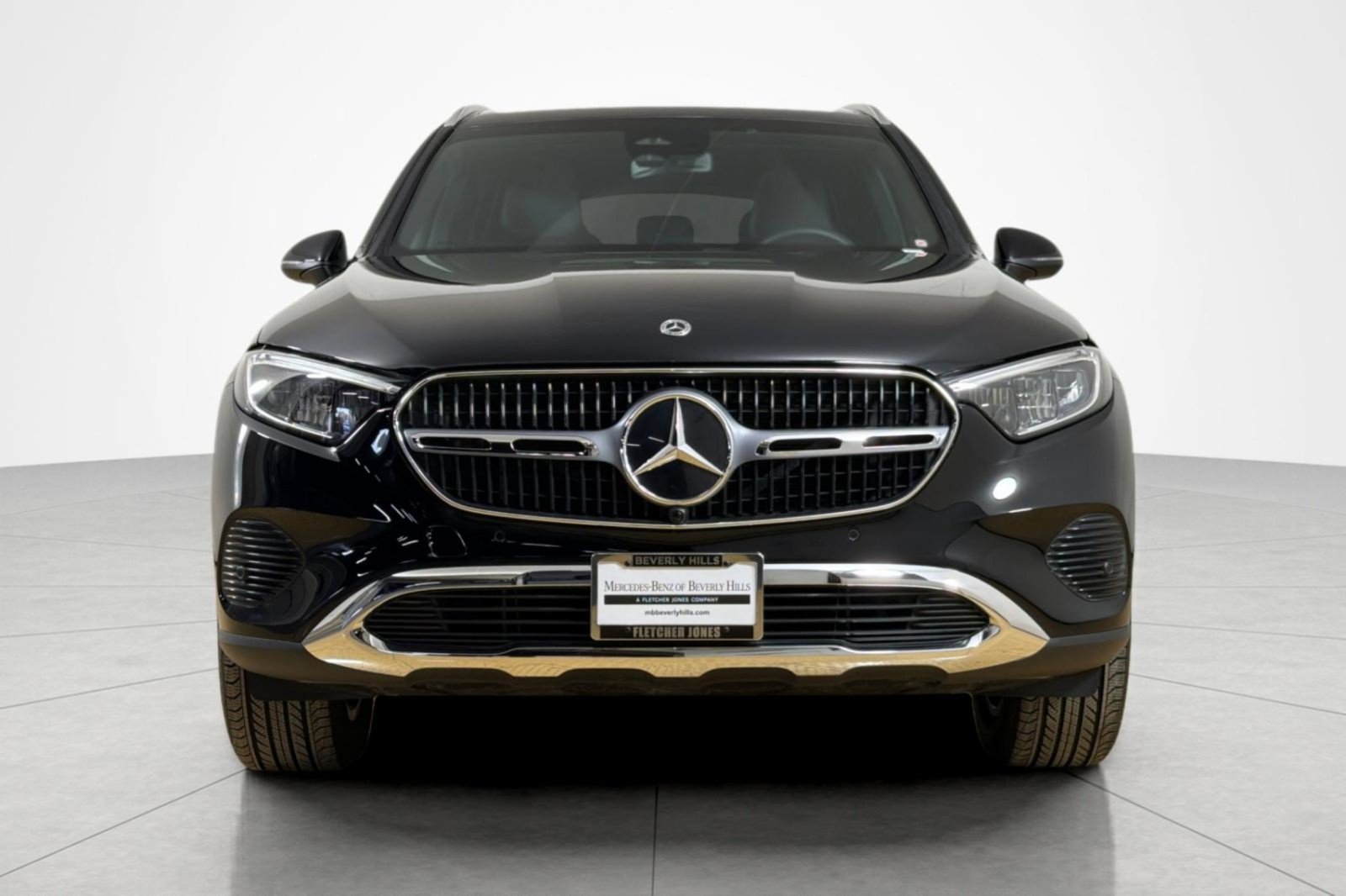 Used 2024 Mercedes-Benz GLC 300 4MATIC image 8