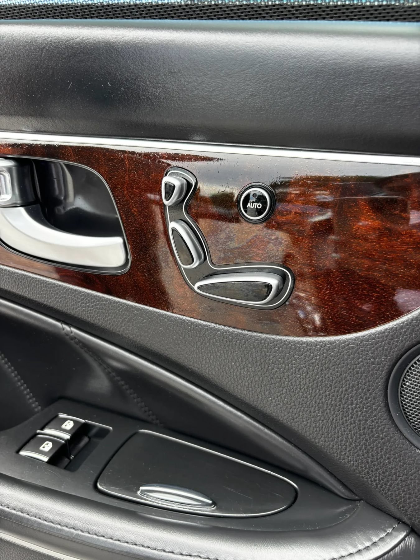 Used 2011 Hyundai Equus Ultimate RWD image 26