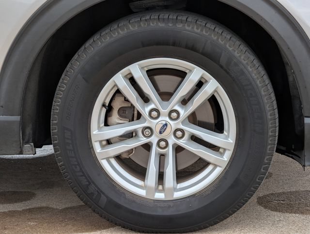 Used 2022 Ford Explorer XLT w/ Equipment Group 202A RWD image 10