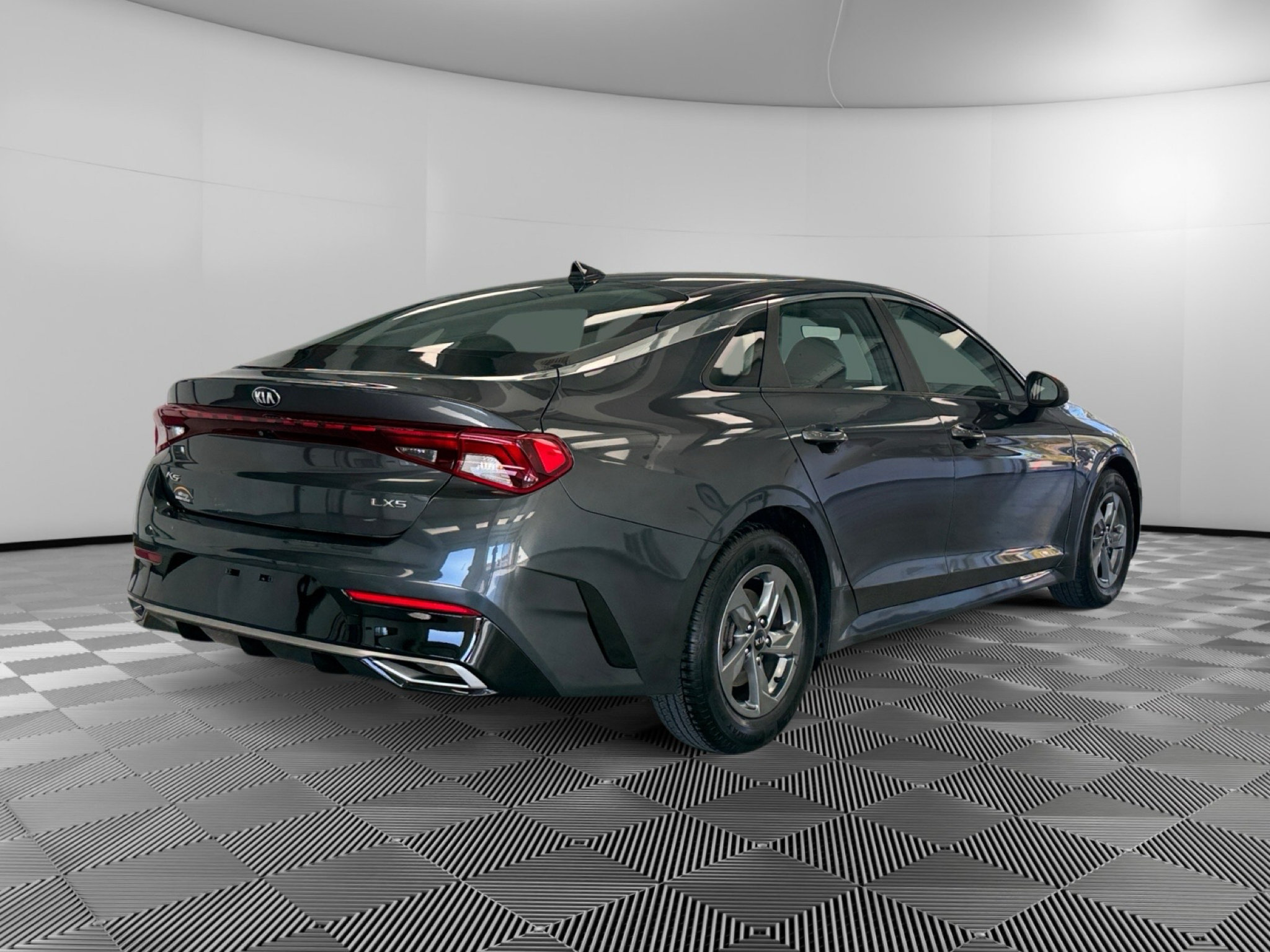 Used 2021 Kia K5 LXS FWD image 8