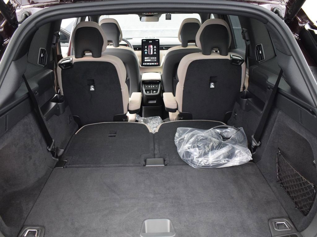 New 2025 Volvo EX90 Ultra image 20