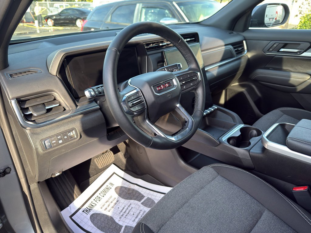 Used 2025 GMC Terrain Elevation image 6