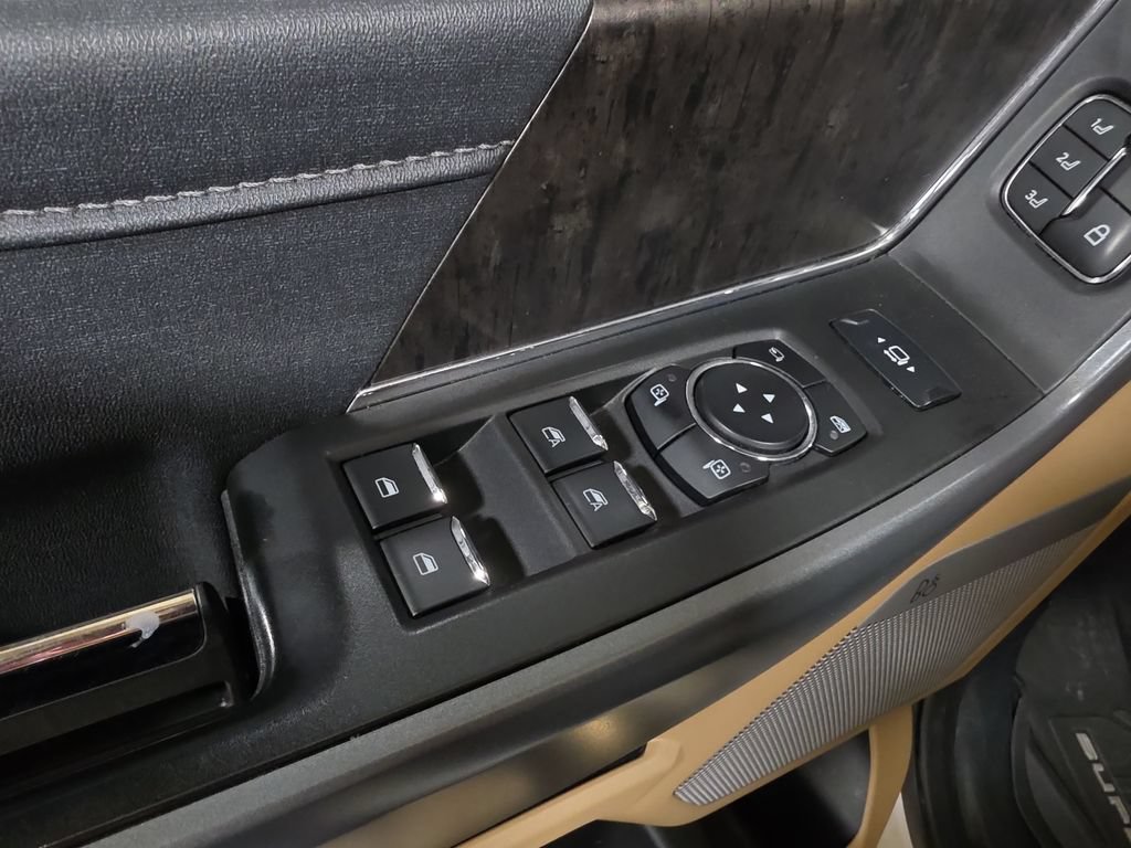Used 2024 Ford F250 Lariat w/ Chrome Package AWD/4WD image 14