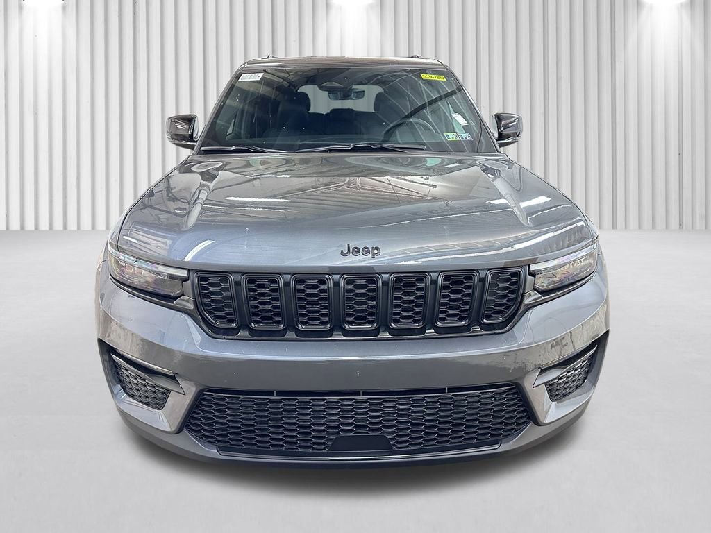 New 2025 Jeep Grand Cherokee Limited w/ Black Appearance Package image 11