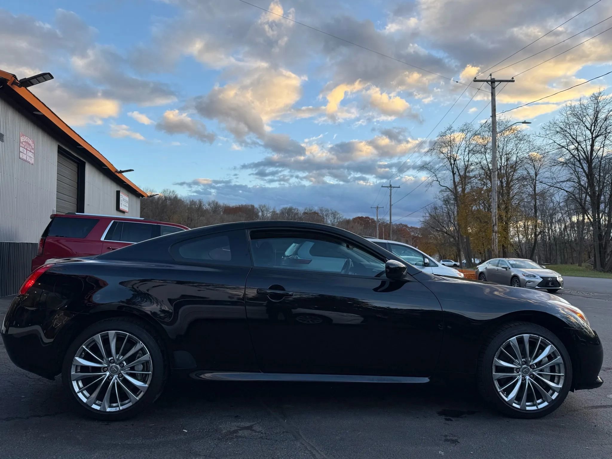 Used 2012 INFINITI G37 x Coupe w/ Premium Pkg image 6