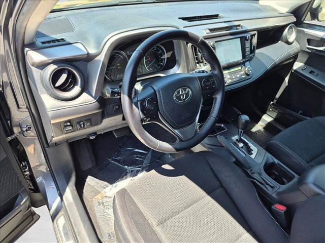 Used 2017 Toyota RAV4 XLE w/ Carpet Mat Package AWD/4WD image 10