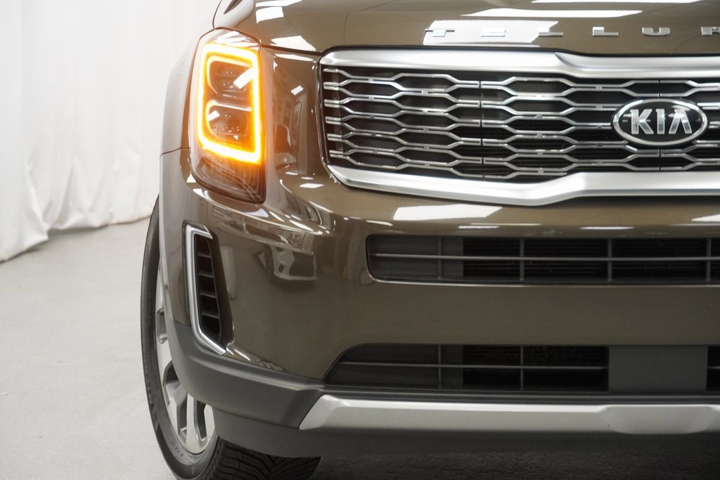 Used 2021 Kia Telluride EX w/ EX Premium Package image 7