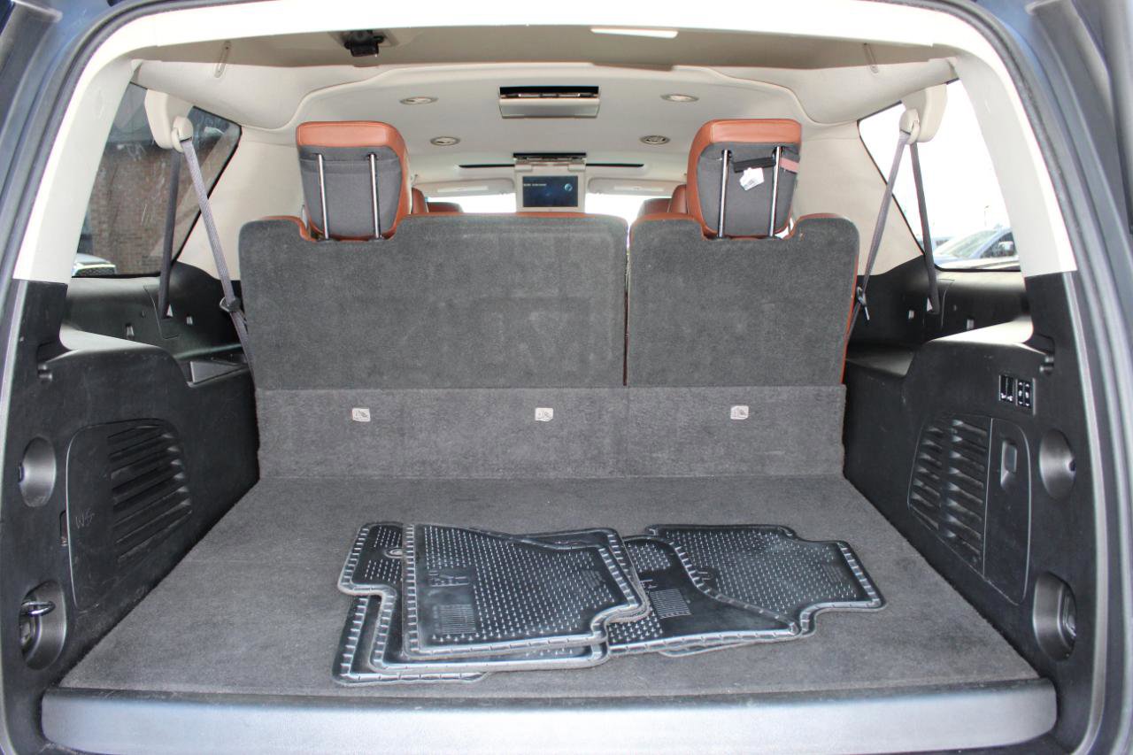 Used 2016 Cadillac Escalade ESV Premium AWD/4WD image 18