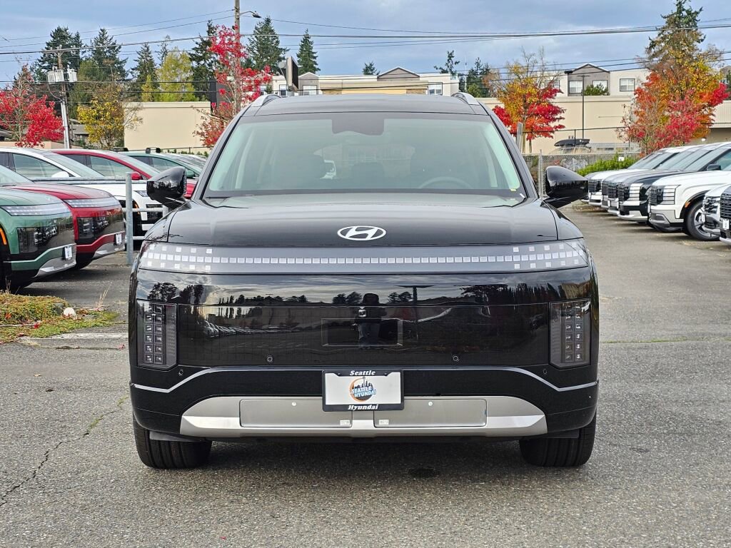 New 2026 Hyundai Ioniq 9 SEL image 2