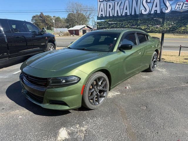 Used 2022 Dodge Charger SXT w/ Blacktop Package image 3