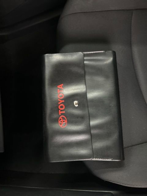 Used 2021 Toyota Corolla LE image 28