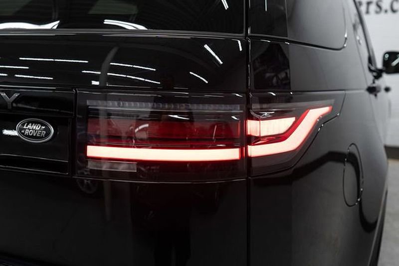 Used 2023 Land Rover Discovery S R-Dynamic image 56