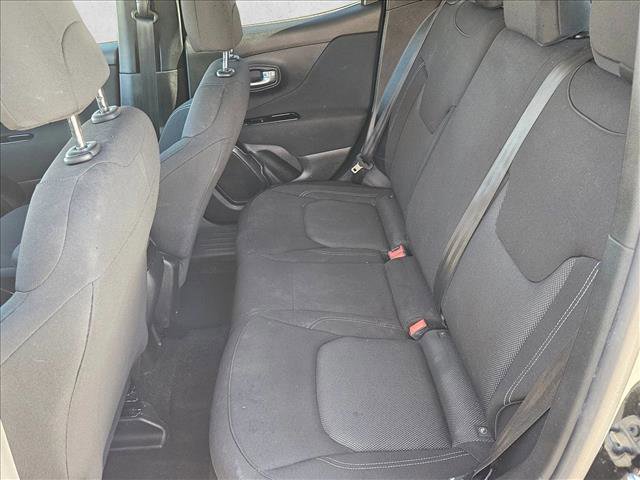 Used 2021 Jeep Renegade Sport image 17