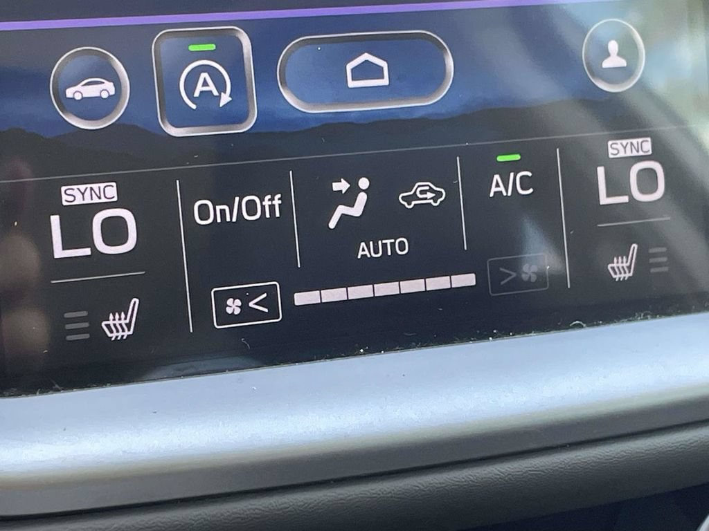 Used 2020 Subaru Outback Onyx Edition XT AWD/4WD image 18