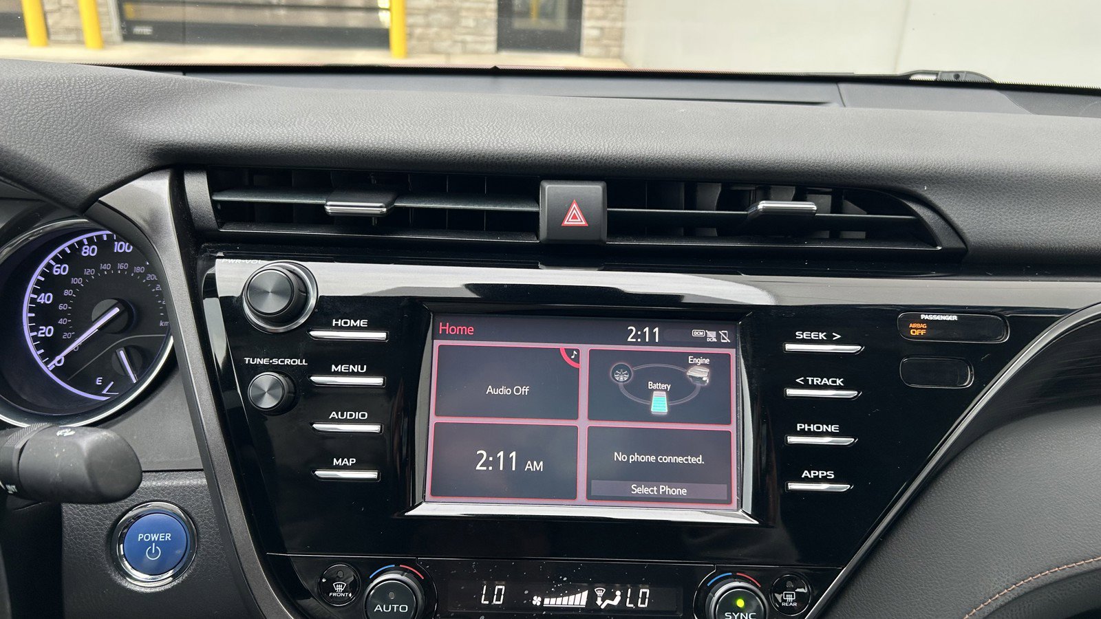 Used 2019 Toyota Camry LE FWD image 27