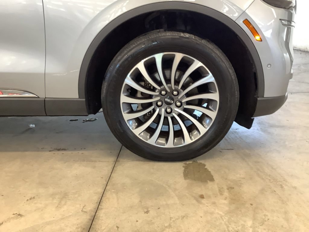 Used 2020 Lincoln Aviator Reserve w/ Equipment Group 201A AWD/4WD image 32