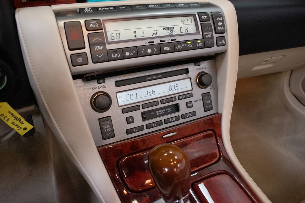 Used 2008 Lexus SC 430 Convertible RWD image 20
