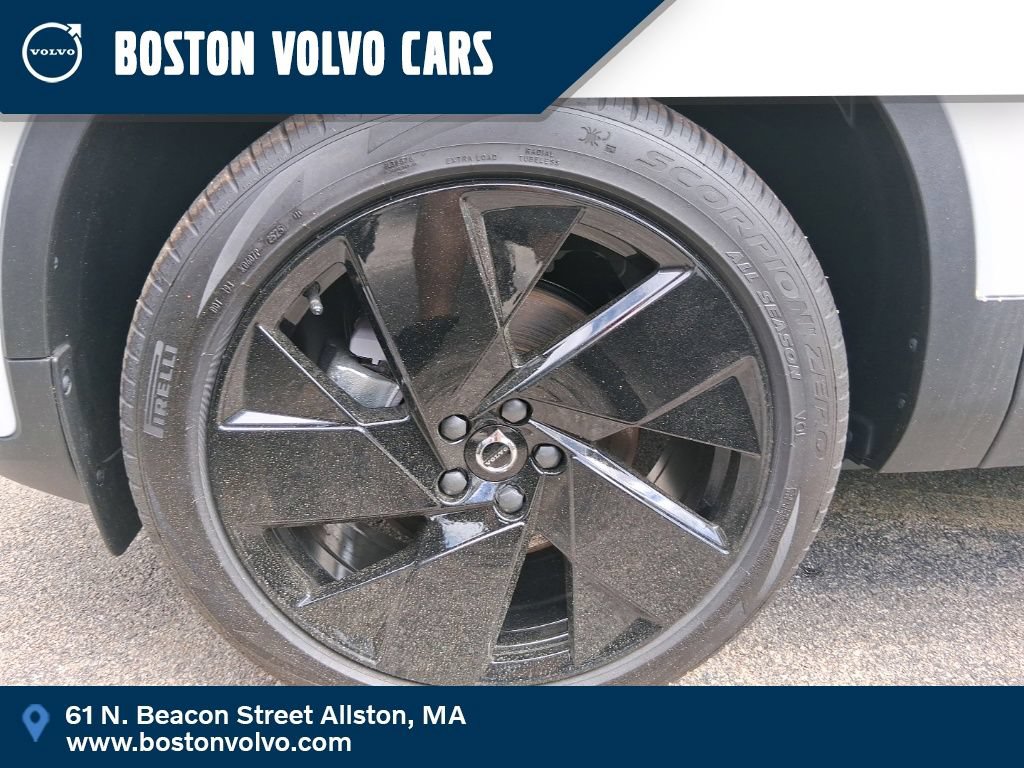 New 2026 Volvo XC40 B5 Ultra w/ Protection Package Premier AWD/4WD image 4
