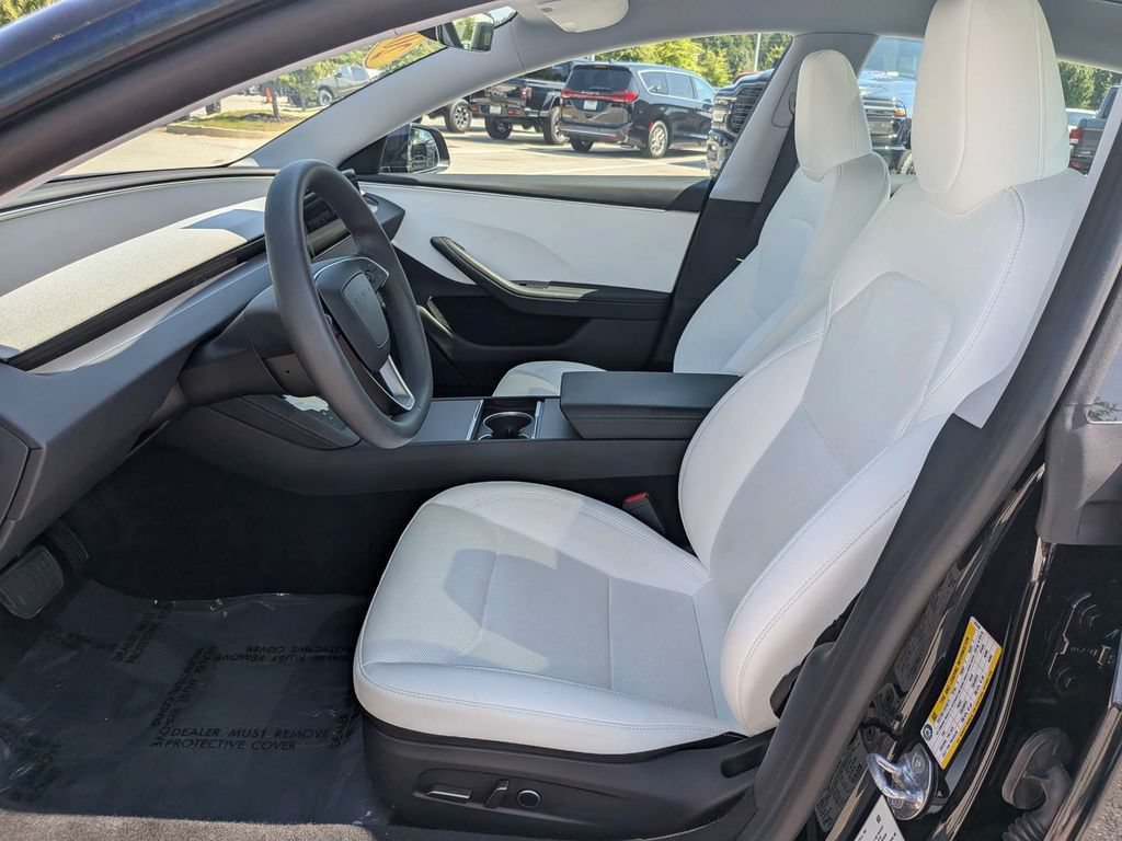Used 2025 Tesla Model 3 Long Range RWD image 18