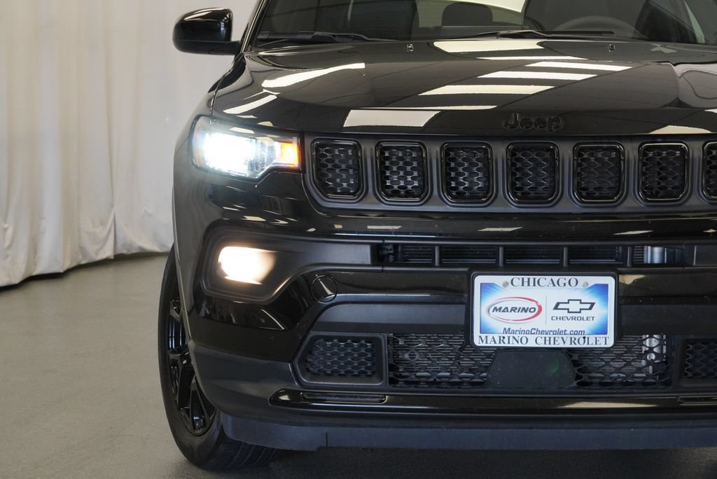 Used 2023 Jeep Compass Latitude w/ Convenience Group AWD/4WD image 33