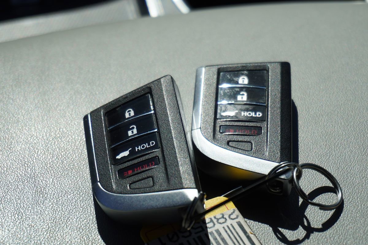 Used 2022 Acura MDX FWD w/ Technology Package image 27