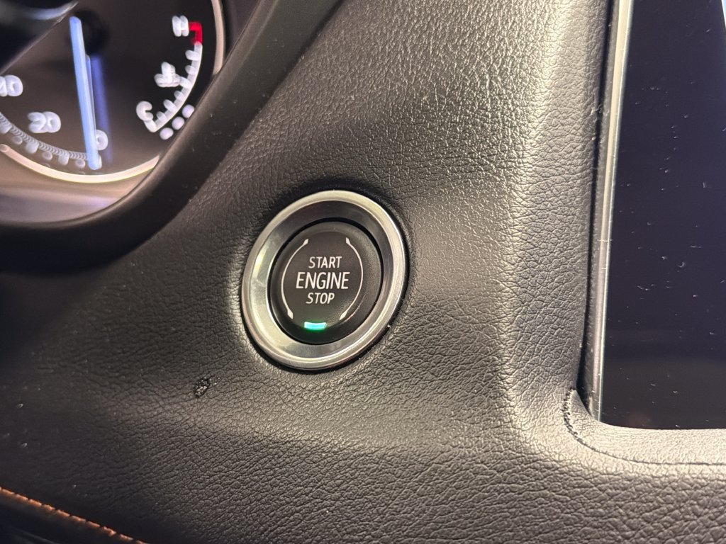 Used 2020 Cadillac XT4 Sport FWD image 38