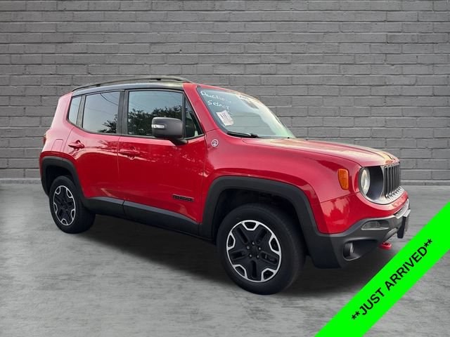 Used 2016 Jeep Renegade Trailhawk w/ Premium Trailhawk Package AWD/4WD image 1