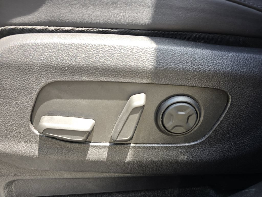 Certified 2024 Kia Carnival SX FWD image 27