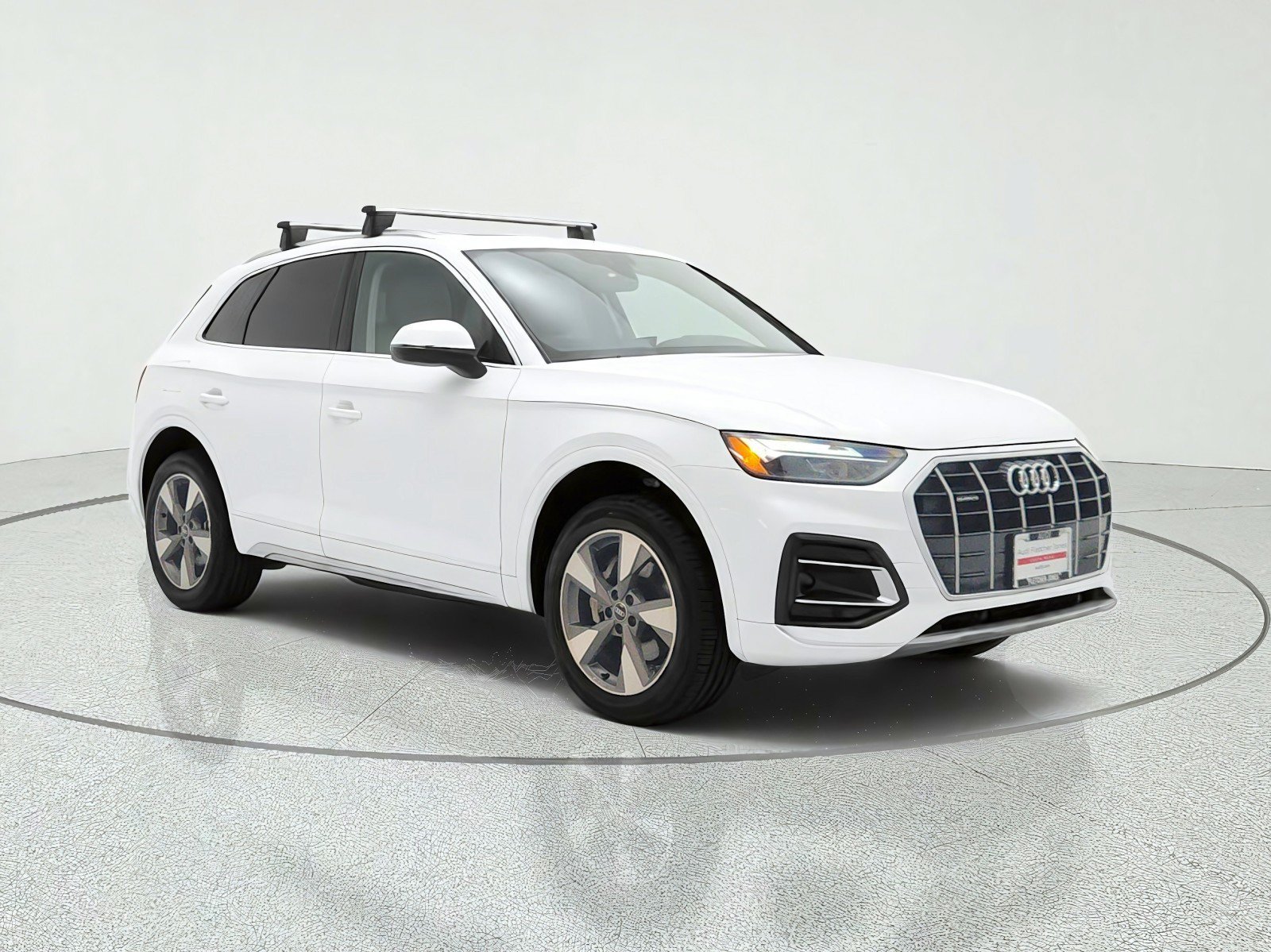Used 2023 Audi Q5 2.0T Premium w/ Convenience Package AWD/4WD image 3