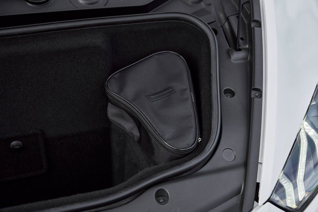 Used 2020 Lamborghini Huracan EVO image 18