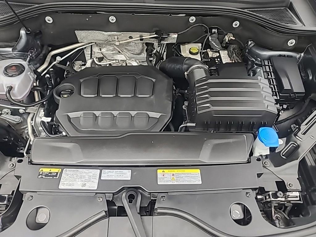 Used 2025 Volkswagen Atlas Cross Sport SE image 39