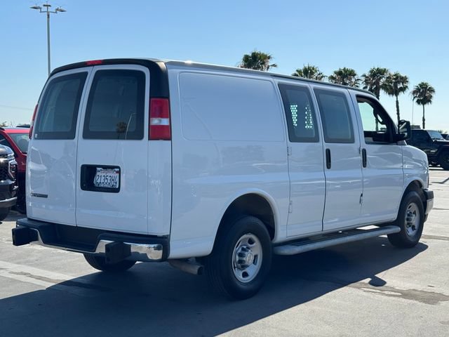 Used 2023 Chevrolet Express 2500 w/ Driver Convenience Package RWD image 4