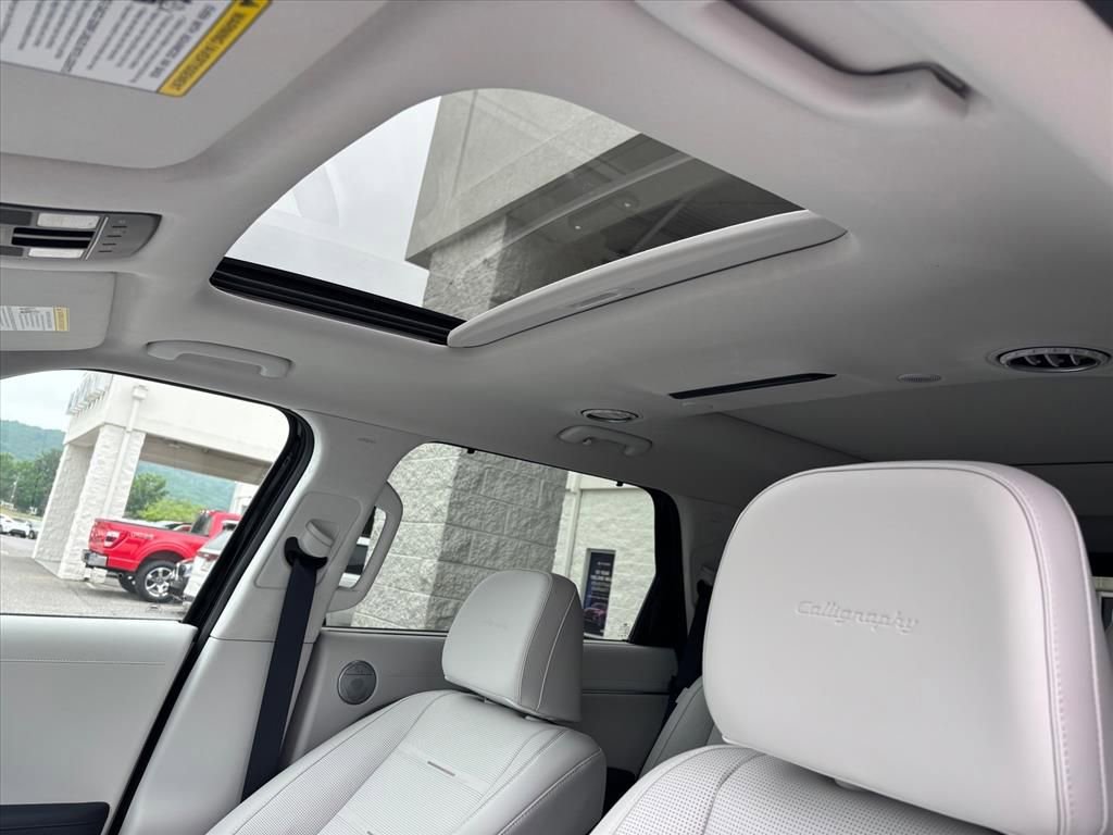 Used 2026 Hyundai Palisade Calligraphy AWD/4WD image 7
