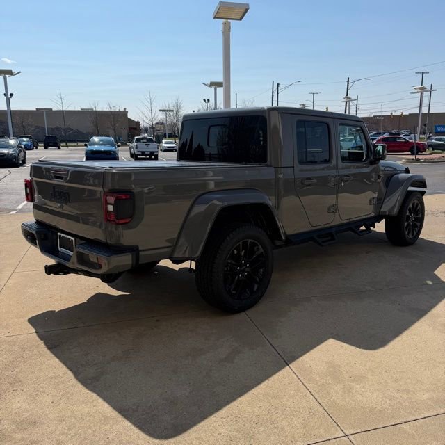 Used 2022 Jeep Gladiator Overland AWD/4WD image 5