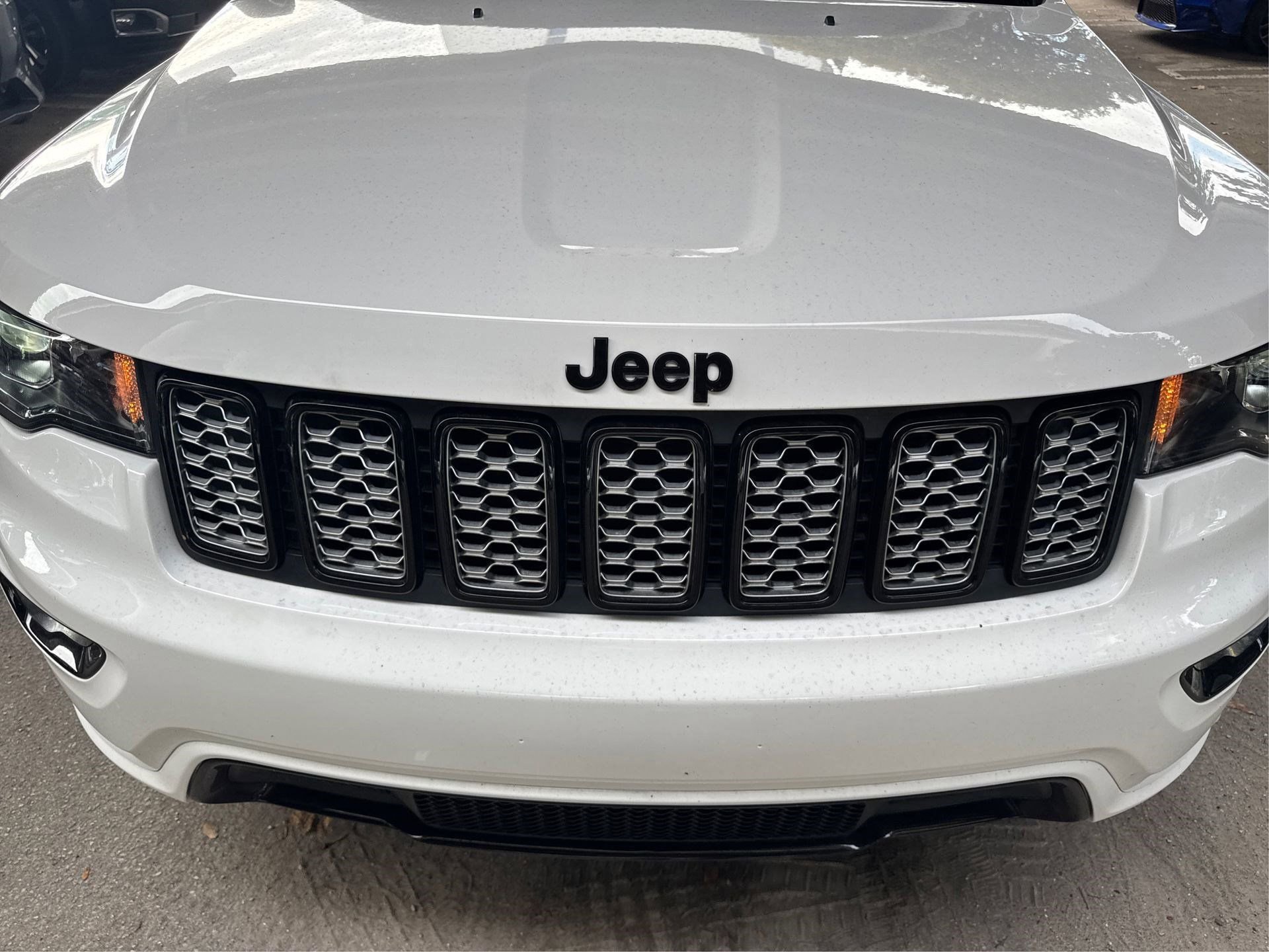Used 2021 Jeep Grand Cherokee Laredo X image 15