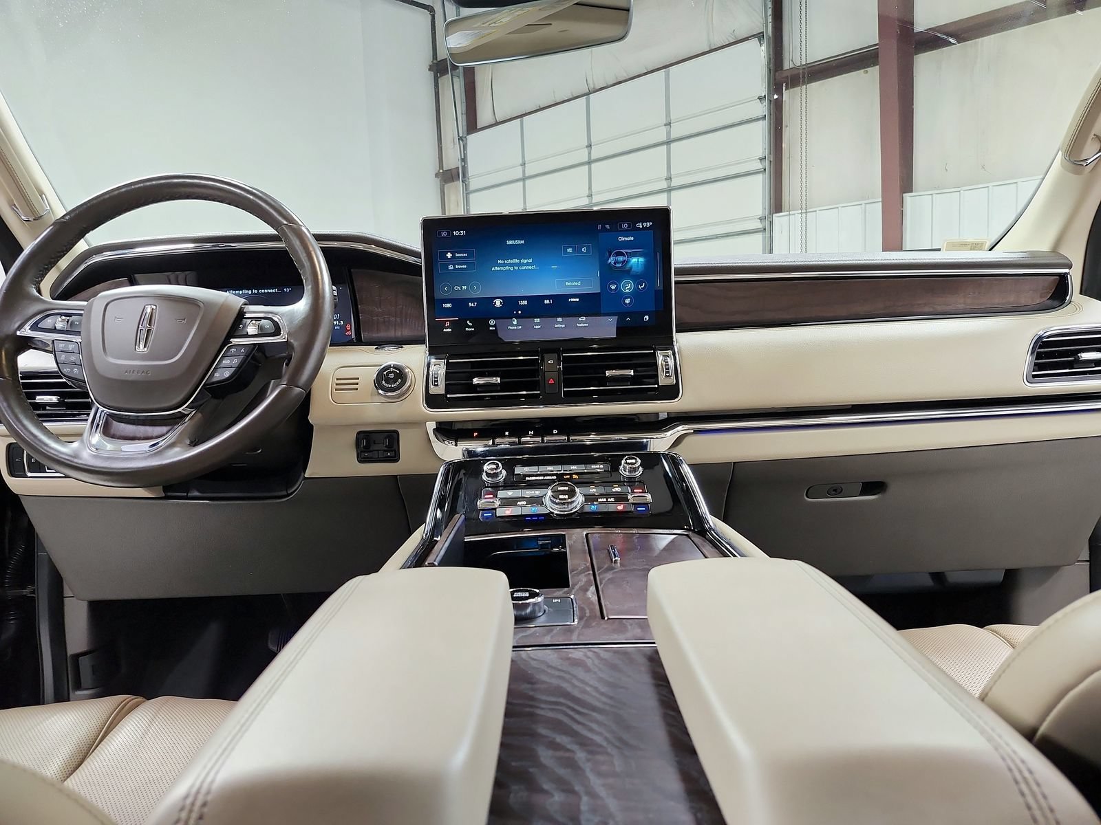 Used 2023 Lincoln Navigator L Reserve AWD/4WD image 29